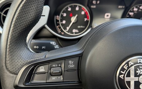 Alfa Romeo Giulia II, 2022 год, 4 200 000 рублей, 21 фотография
