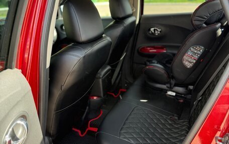 Nissan Juke II, 2011 год, 900 000 рублей, 18 фотография