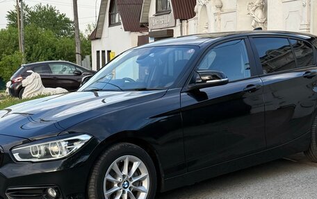 BMW 1 серия, 2015 год, 1 200 000 рублей, 4 фотография