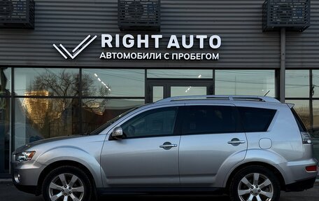 Mitsubishi Outlander III рестайлинг 3, 2010 год, 1 040 000 рублей, 8 фотография
