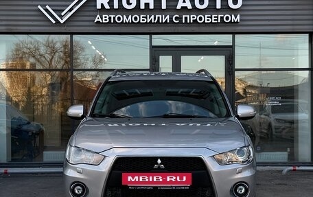 Mitsubishi Outlander III рестайлинг 3, 2010 год, 1 040 000 рублей, 2 фотография