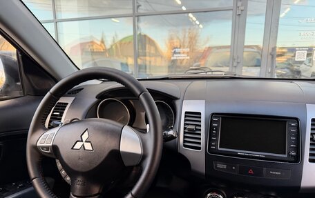 Mitsubishi Outlander III рестайлинг 3, 2010 год, 1 040 000 рублей, 15 фотография