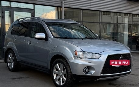 Mitsubishi Outlander III рестайлинг 3, 2010 год, 1 040 000 рублей, 3 фотография