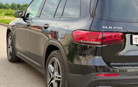 Mercedes-Benz GLB, 2020 год, 3 100 000 рублей, 13 фотография