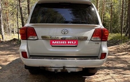 Toyota Land Cruiser 200, 2015 год, 4 000 000 рублей, 4 фотография