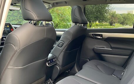 Toyota Highlander, 2026 год, 5 260 000 рублей, 38 фотография