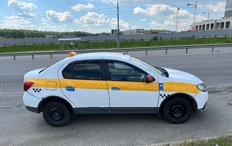 Renault Logan II, 2018 год, 450 000 рублей, 2 фотография