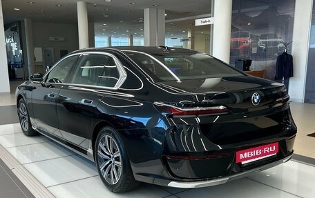 BMW 7 серия, 2025 год, 14 390 000 рублей, 26 фотография