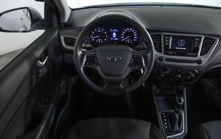 Hyundai Solaris II рестайлинг, 2019 год, 1 189 000 рублей, 12 фотография