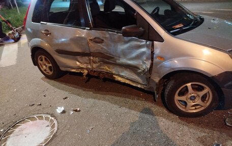 Ford Fiesta, 2007 год, 100 000 рублей, 11 фотография