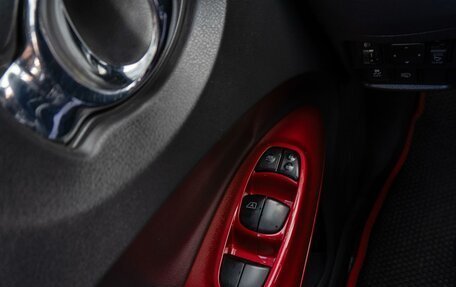 Nissan Juke II, 2012 год, 999 999 рублей, 21 фотография