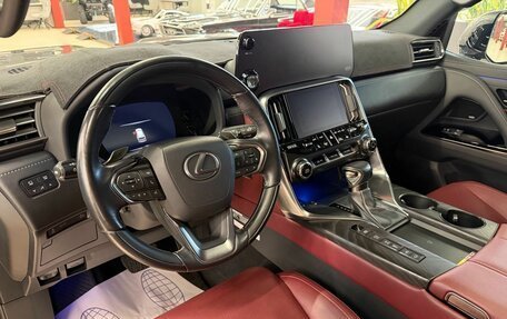 Lexus LX, 2022 год, 13 990 000 рублей, 14 фотография