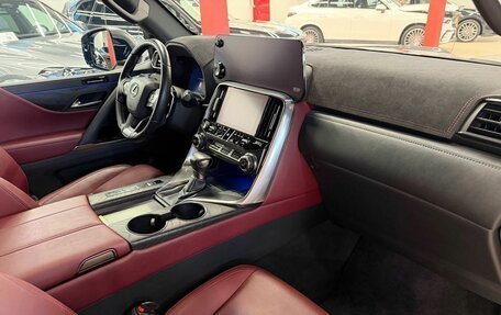 Lexus LX, 2022 год, 13 990 000 рублей, 32 фотография
