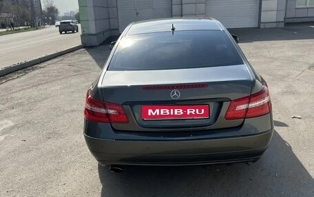 Mercedes-Benz E-Класс, 2012 год, 1 500 000 рублей, 7 фотография