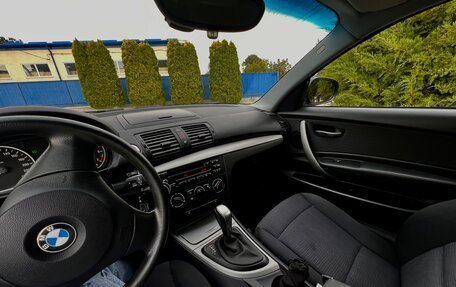 BMW 1 серия, 2010 год, 1 050 000 рублей, 3 фотография