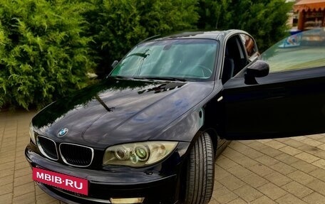 BMW 1 серия, 2010 год, 1 050 000 рублей, 6 фотография