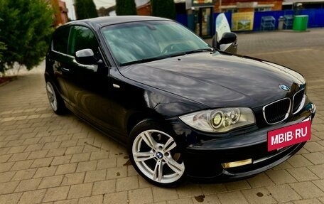 BMW 1 серия, 2010 год, 1 050 000 рублей, 12 фотография
