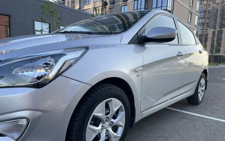 Hyundai Solaris II рестайлинг, 2015 год, 890 000 рублей, 6 фотография