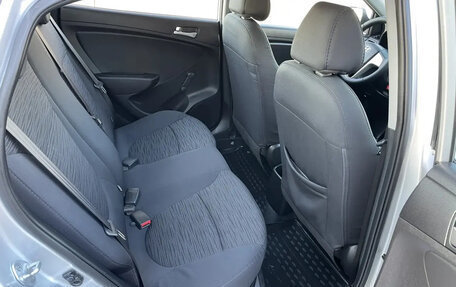 Hyundai Solaris II рестайлинг, 2015 год, 890 000 рублей, 11 фотография