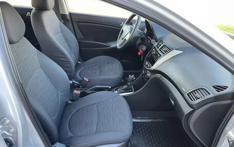 Hyundai Solaris II рестайлинг, 2015 год, 890 000 рублей, 14 фотография