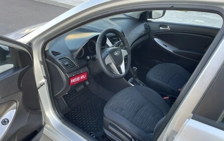 Hyundai Solaris II рестайлинг, 2015 год, 890 000 рублей, 9 фотография