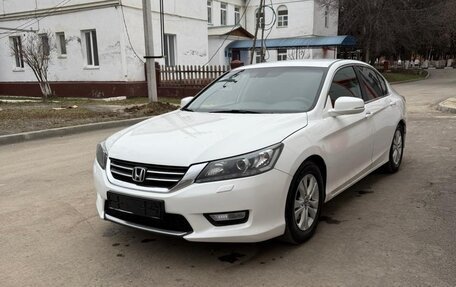 Honda Accord IX рестайлинг, 2013 год, 1 300 000 рублей, 5 фотография