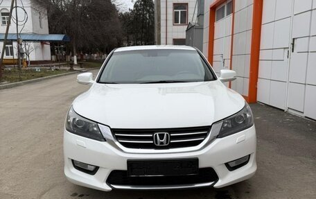 Honda Accord IX рестайлинг, 2013 год, 1 300 000 рублей, 4 фотография
