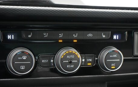 Volkswagen Transporter T6 рестайлинг, 2022 год, 4 840 000 рублей, 11 фотография