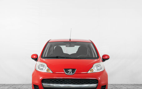 Peugeot 107 I рестайлинг, 2010 год, 499 000 рублей, 3 фотография