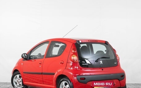 Peugeot 107 I рестайлинг, 2010 год, 499 000 рублей, 5 фотография