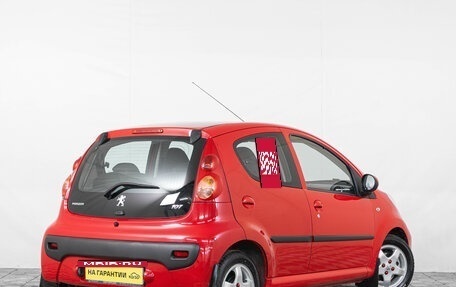 Peugeot 107 I рестайлинг, 2010 год, 499 000 рублей, 7 фотография
