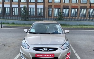 Hyundai Solaris II рестайлинг, 2012 год, 1 400 000 рублей, 1 фотография