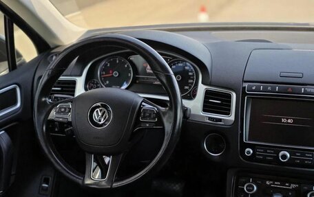 Volkswagen Touareg III, 2017 год, 2 950 000 рублей, 15 фотография