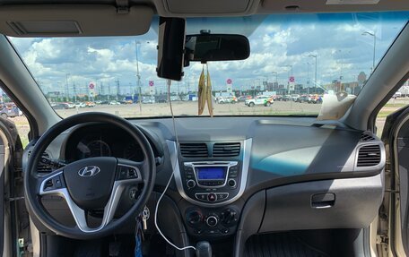 Hyundai Solaris II рестайлинг, 2012 год, 1 400 000 рублей, 6 фотография