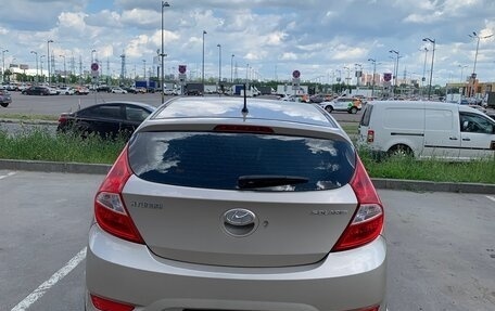 Hyundai Solaris II рестайлинг, 2012 год, 1 400 000 рублей, 3 фотография