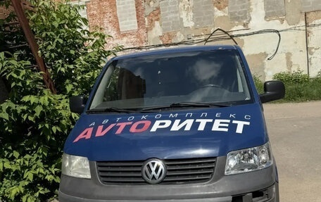 Volkswagen Transporter T5 рестайлинг, 2006 год, 850 000 рублей, 2 фотография
