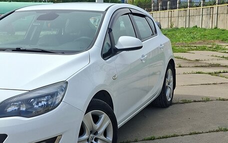 Opel Astra J, 2012 год, 999 999 рублей, 2 фотография