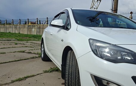 Opel Astra J, 2012 год, 999 999 рублей, 3 фотография