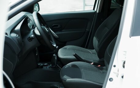 Renault Logan II, 2021 год, 1 100 000 рублей, 12 фотография