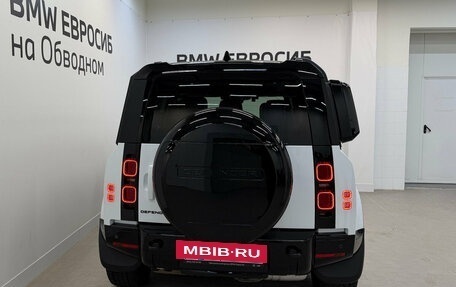 Land Rover Defender II, 2023 год, 10 990 000 рублей, 4 фотография