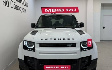 Land Rover Defender II, 2023 год, 10 990 000 рублей, 3 фотография