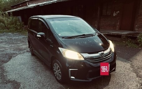 Honda Freed I, 2014 год, 1 260 000 рублей, 3 фотография