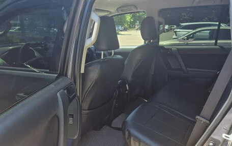 Toyota Land Cruiser Prado 150 рестайлинг 2, 2015 год, 4 100 000 рублей, 8 фотография