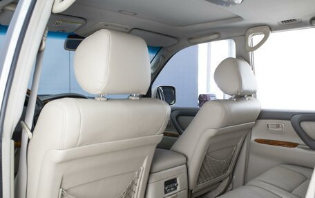 Toyota Land Cruiser 100 рестайлинг 2, 2006 год, 1 950 000 рублей, 10 фотография