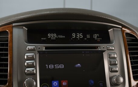 Toyota Land Cruiser 100 рестайлинг 2, 2006 год, 1 950 000 рублей, 16 фотография