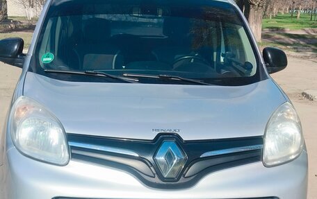 Renault Kangoo II рестайлинг, 2013 год, 1 300 000 рублей, 14 фотография
