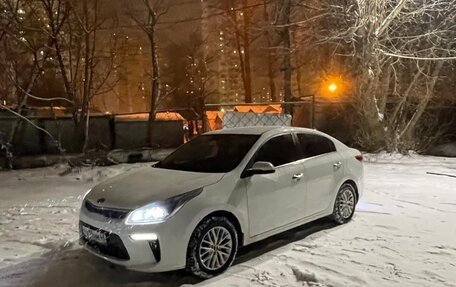 KIA Rio IV, 2018 год, 1 330 000 рублей, 4 фотография