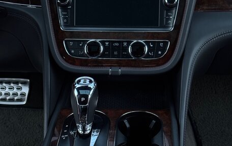 Bentley Bentayga I, 2018 год, 13 750 000 рублей, 13 фотография
