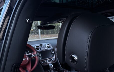 Bentley Bentayga I, 2018 год, 13 750 000 рублей, 18 фотография