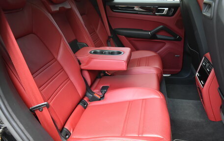 Porsche Cayenne III, 2022 год, 10 800 000 рублей, 15 фотография